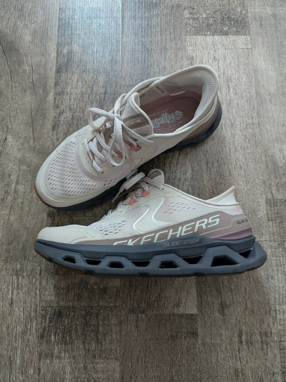 Women's Sketchers Slip In Glide Step Altus Sneakers